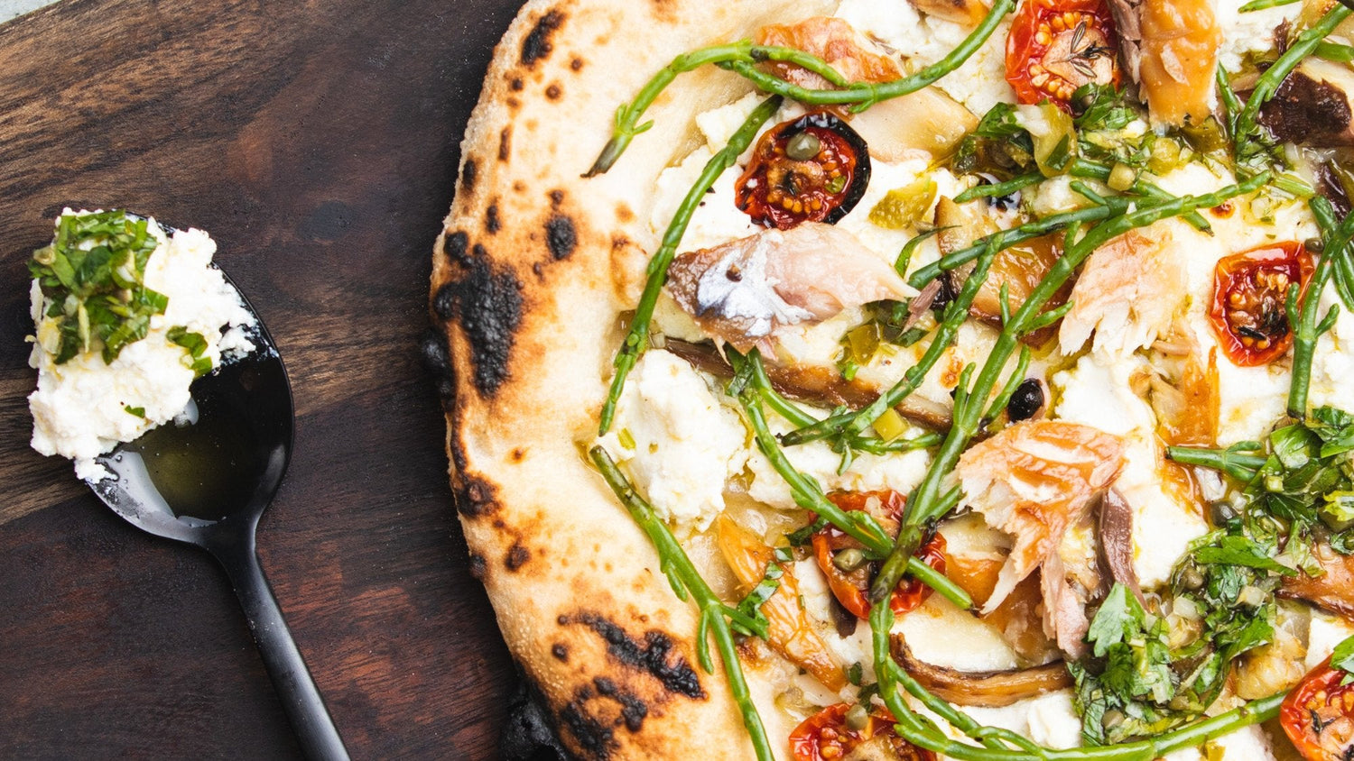 Smoked Mackerel, Sun-blushed Tomato, Samphire & Salsa Verdi Pizza Recipe - Gozney recipe poster image
